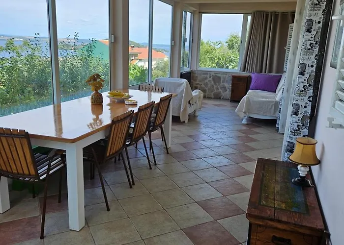 דירה In With Sea View, Terrace, Air Conditioning, Wi-fi