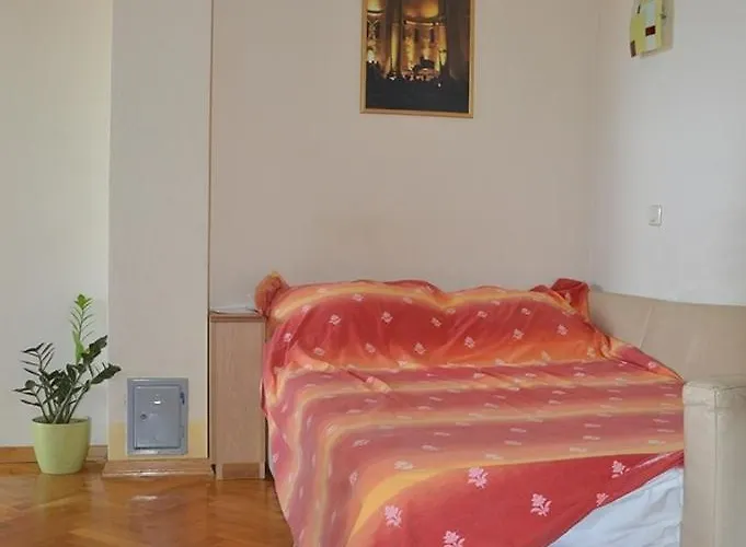 In With Sea View, Terrace, Air Conditioning, Wi-fi דירה