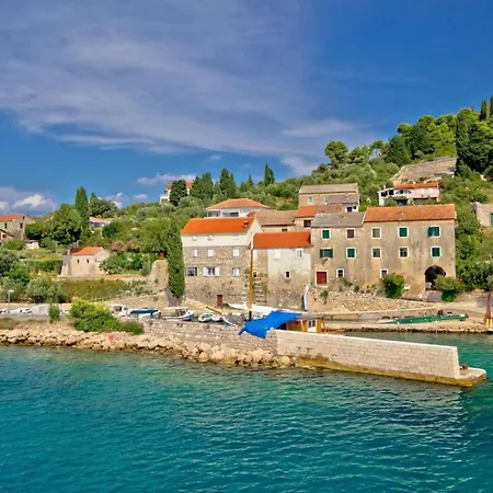In With Sea View, Terrace, Air Conditioning, Wi-fi Apartman *