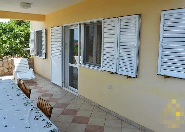 In With Sea View, Terrace, Air Conditioning, Wi-fi *